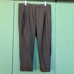 Cropped wool and pleated trousers